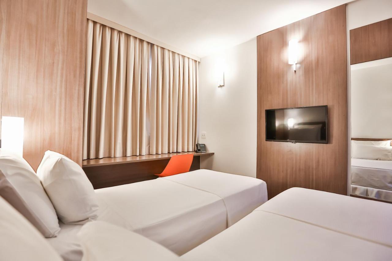 San Diego Express Barro Preto 3*